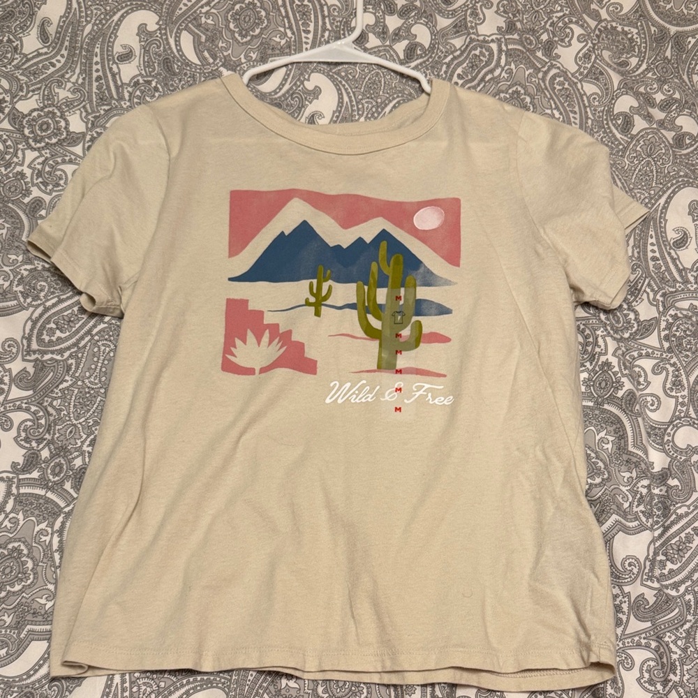 Old Navy Beige Graphic Tee - Wild & Free
